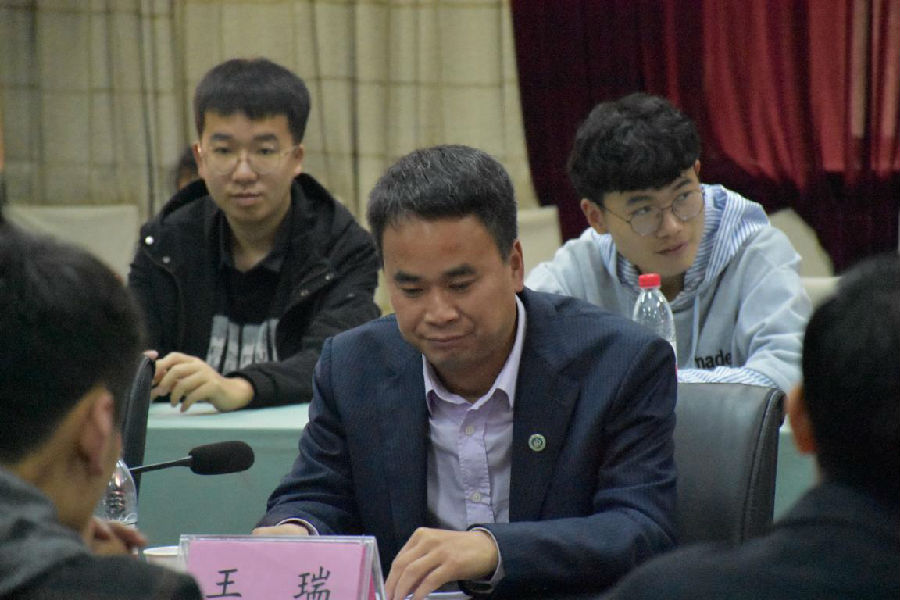 6.wepoker下载
党委副书记王瑞讲话.jpg